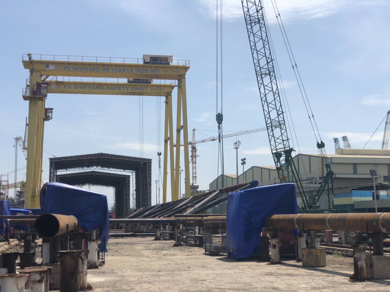 THI CÔNG CHẾ TẠO THÁP ĐUỐC (FLARE TOWER) CHO KHỐI THƯỢNG TẦNG GIÀN CÔNG NGHỆ TRUNG TÂM SAO VÀNG DỰ ÁN SAO VÀNG ĐẠI NGUYỆT